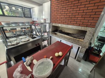 ŞİRİNYER FORBES ÇARŞI'DA DEVREN KİRALIK DONANIMLI RESTORAN