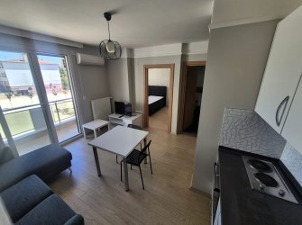 BUCA MENDERES SULAKLAR LİFE SİTESİN'DE 1+1 KİRALIK DAİRE