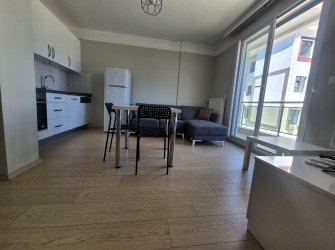 BUCA MENDERES SULAKLAR LİFE SİTESİN'DE 1+1 KİRALIK DAİRE