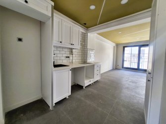 BUCA ŞİRİNYER'DE 2+1 SIFIR ASANSÖRLÜ SATILIK DAİRE