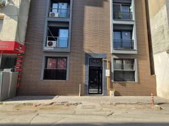 BUCA ÜÇKULAR MEYDAN VE HASANAĞA YAKINI 1+1 ARAKAT SATILIK DAİRE